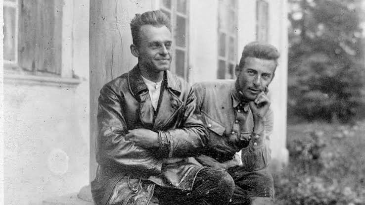 The Man Who Walked Into Hell: Witold Pilecki’s Voluntary Mission to Auschwitz