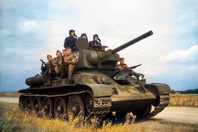 The T-34 Tank: How Soviet Engineering Outmatched the German Panzer