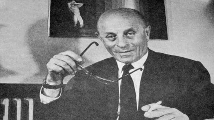The Ballpoint Pen Was Invented by a Journalist Who Got Tired of Smudges