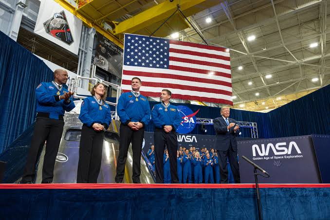 President Honors Artemis II Crew with Congressional Space Medal of Honor